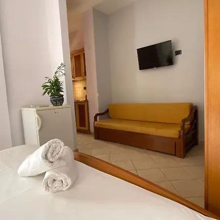 Hotel Shqiponja
