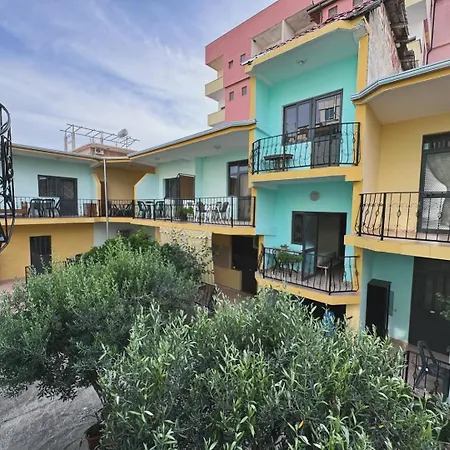 Hotel Shqiponja